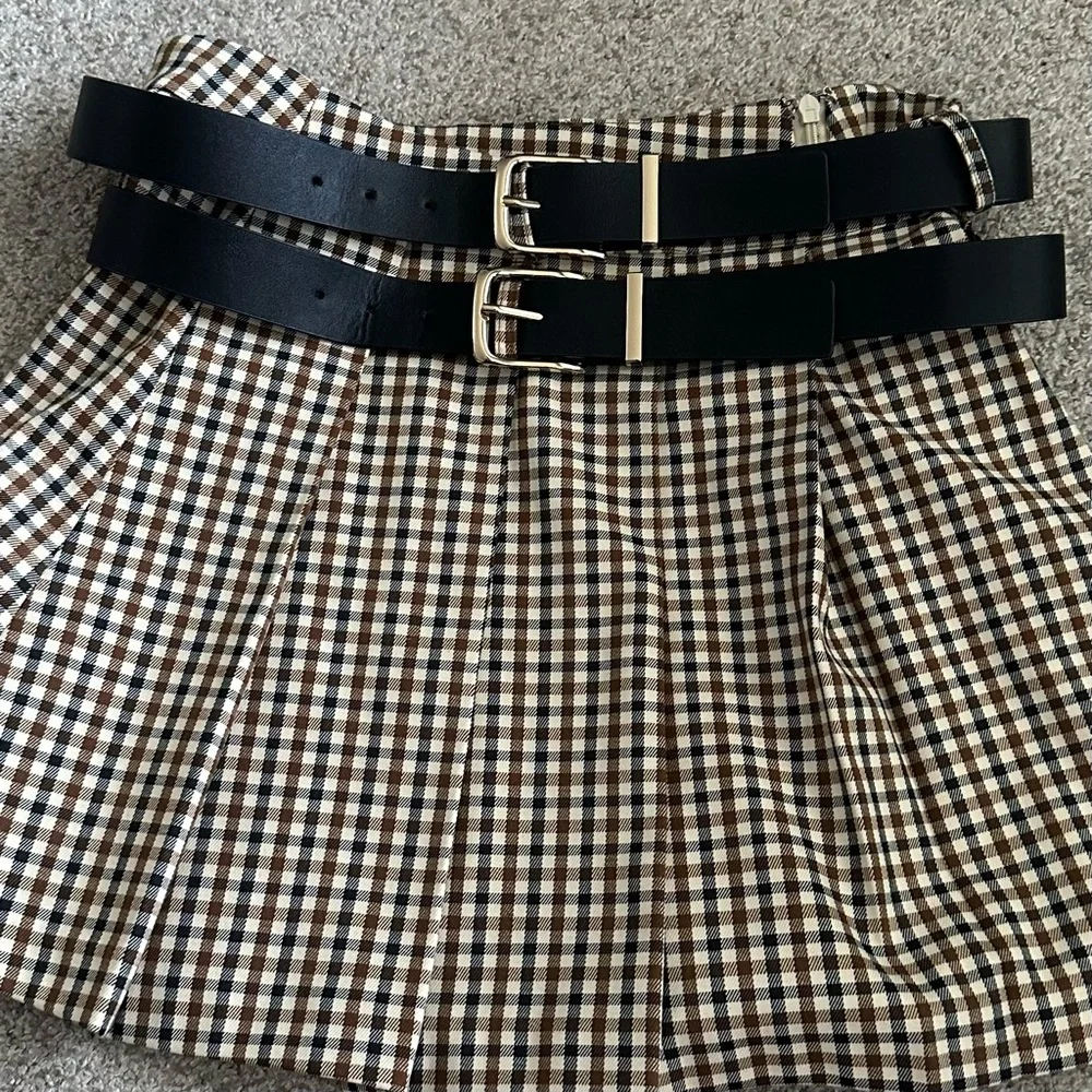 Moon River Double Belted Pleated Plaid Mini Skirt - Picture 5 of 9